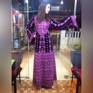 Palestinian thobe embroidery!